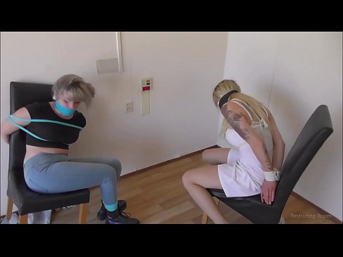 ❤️ Asılı / bağlanmış və ağzı bağlanmış / çətinlik içində olan qız ❤ Sərt porno pornoda az.oldsex.ru ❌️❤